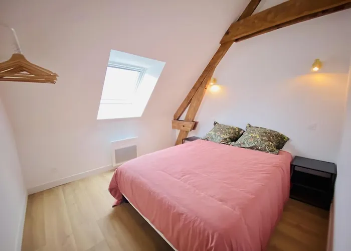 Domaine De La Quenouille Appt A * Péronne